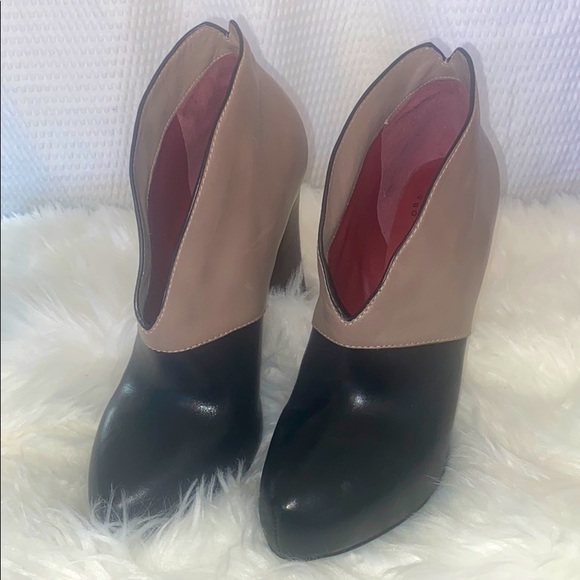 Marc by Marc Jacobs High Heel Booties - Picture 2 of 7